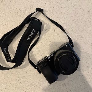SONY A6000 DSLR